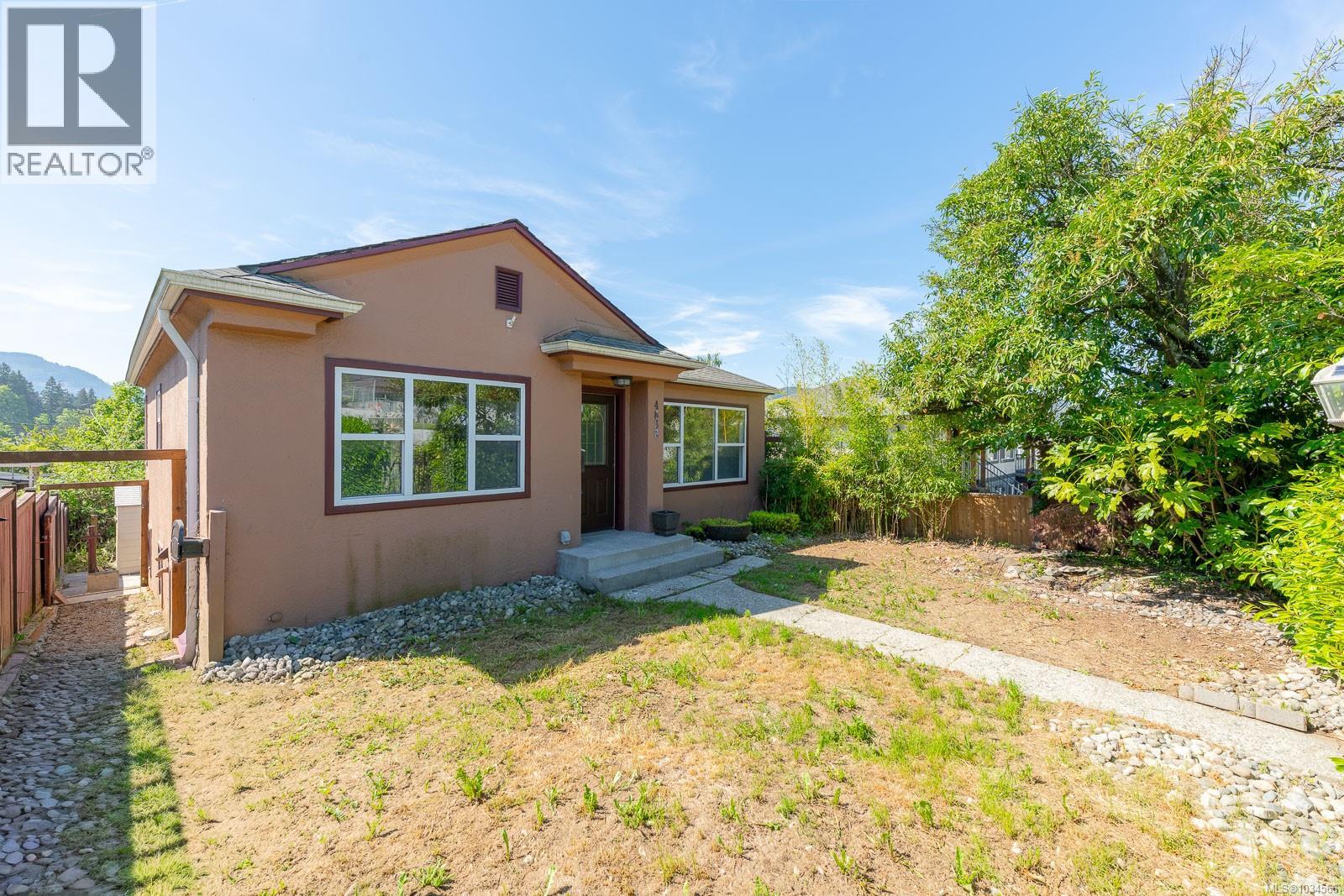 4836 Redford St - Image 3
