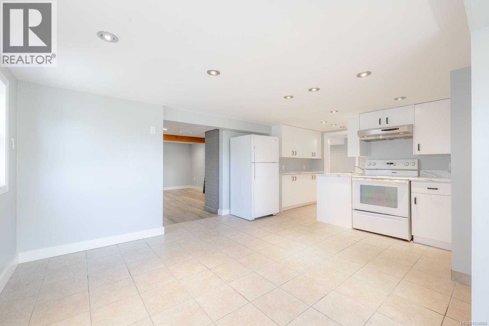 4836 Redford St - 33