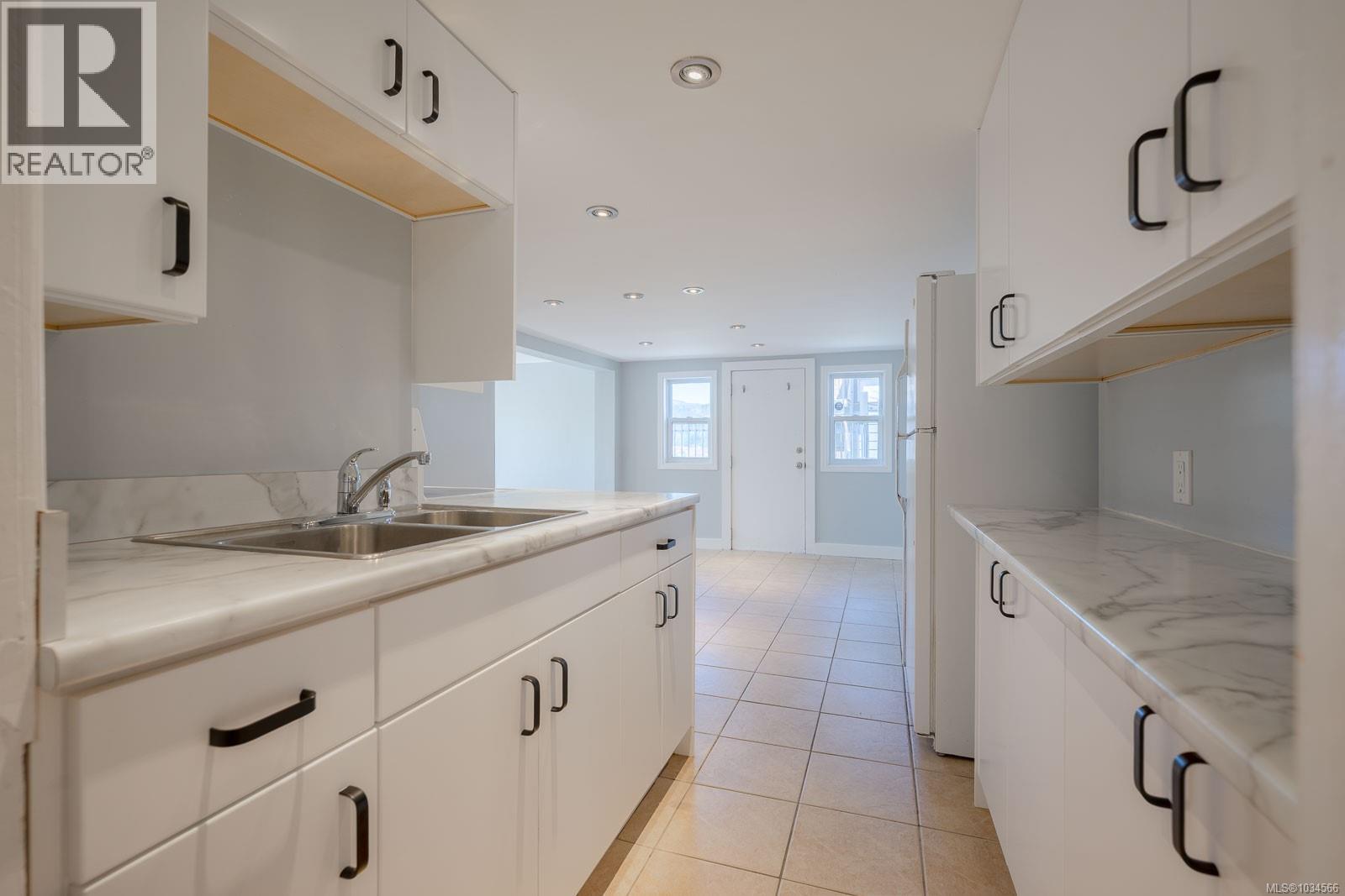 4836 Redford St - 30