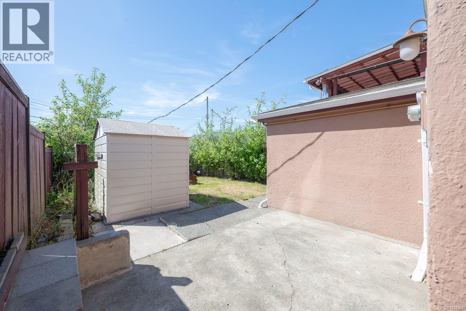 4836 Redford St - 44