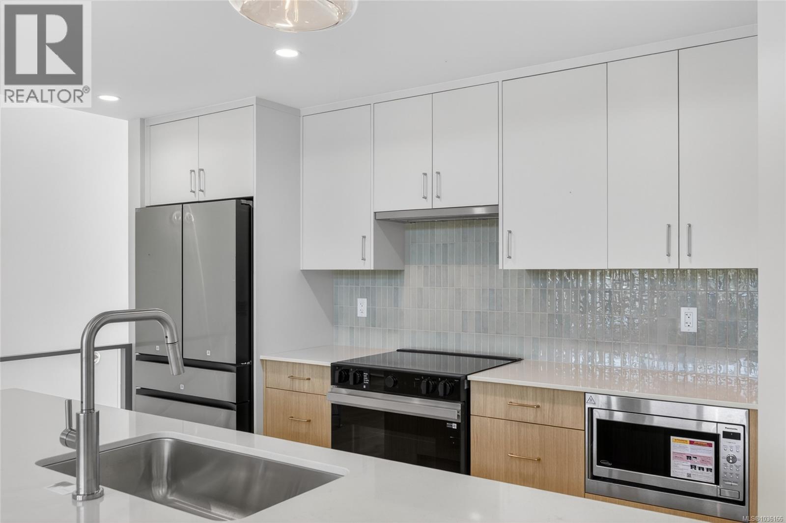 #8 152 Marina View Dr - 13