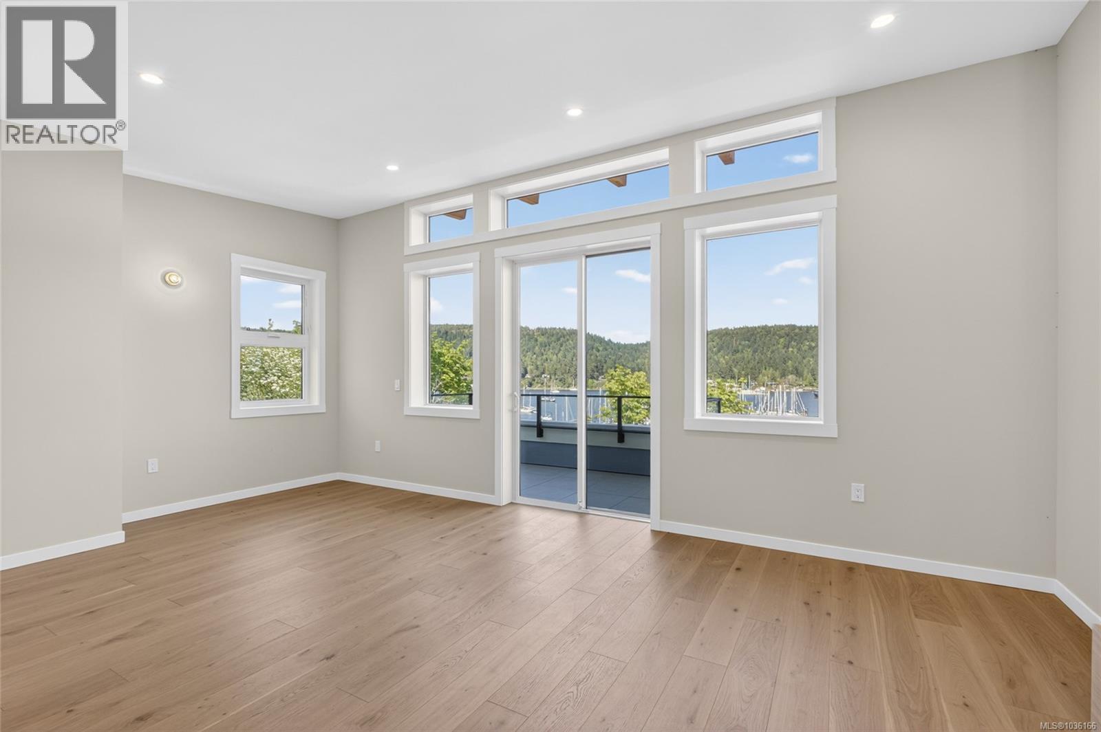 #8 152 Marina View Dr - 6