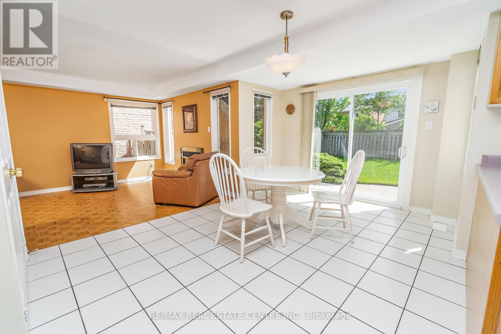 7 CURRY CRESCENT - 12
