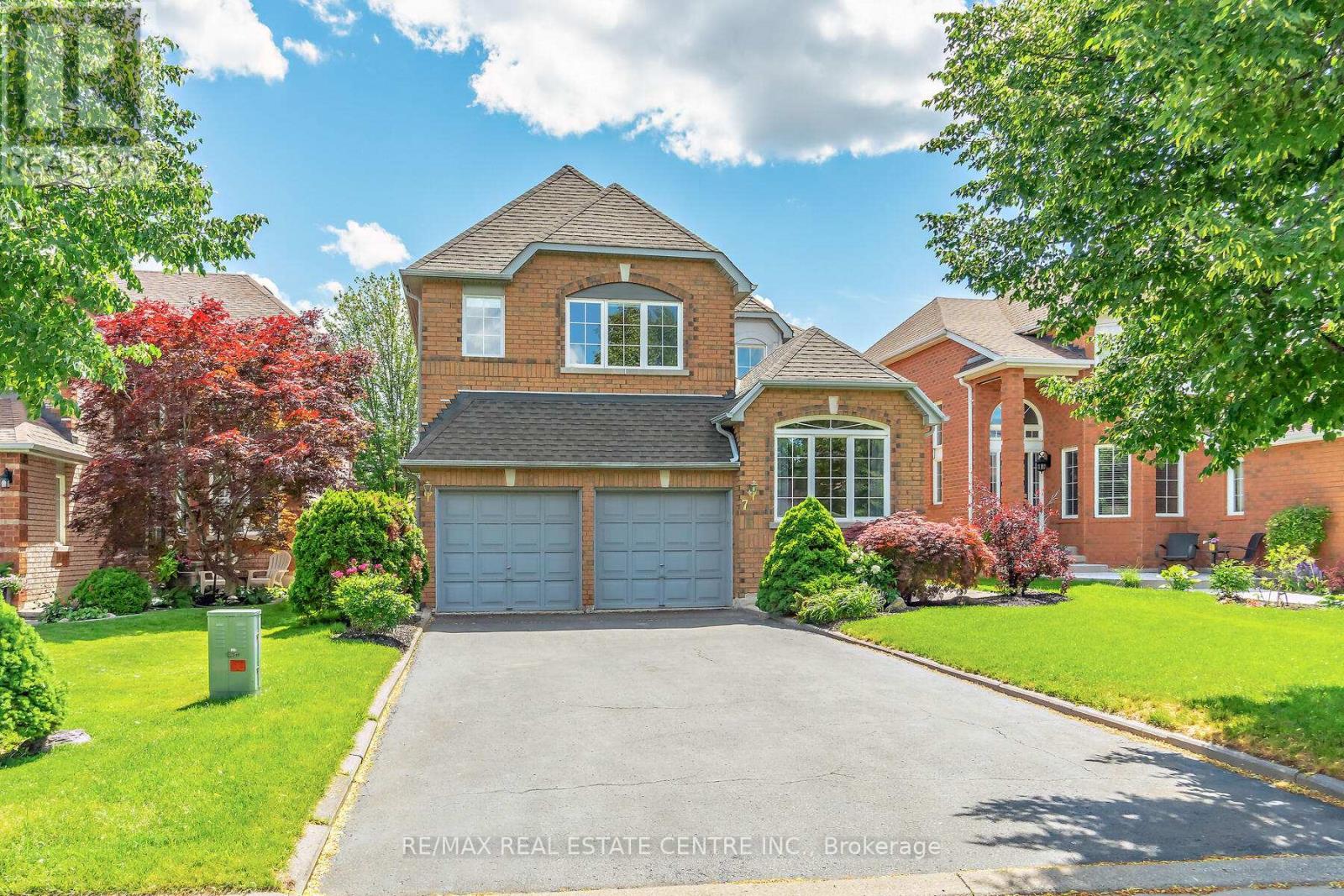 7 CURRY CRESCENT - 2