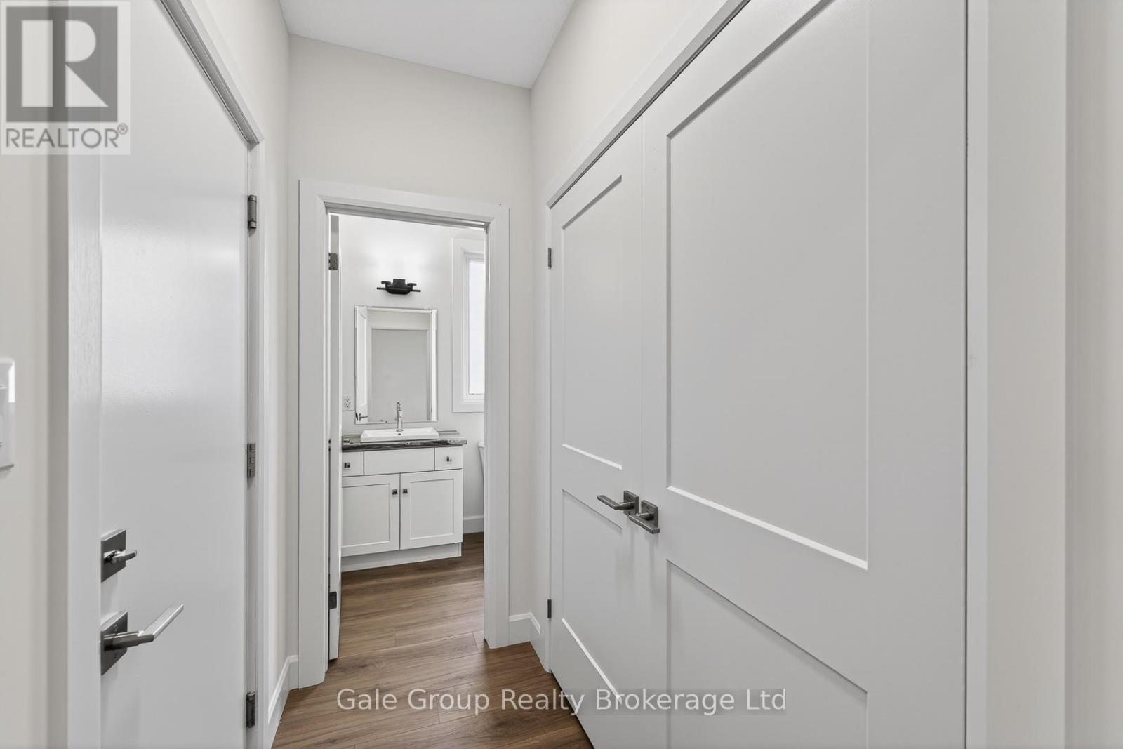 463 GILLESPIE STREET - 13