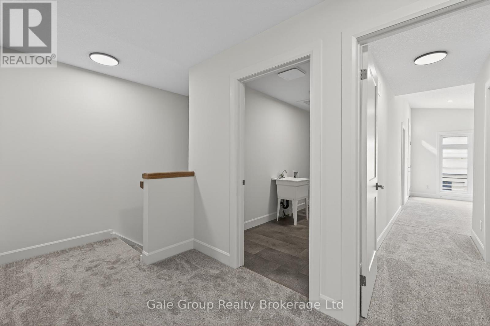 463 GILLESPIE STREET - 16