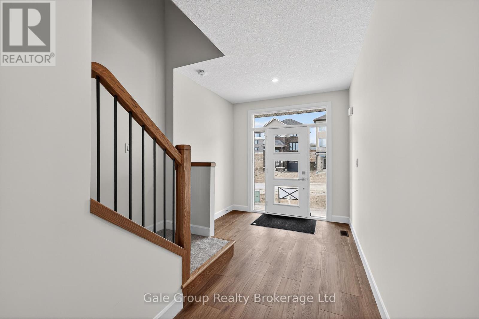 463 GILLESPIE STREET - 11