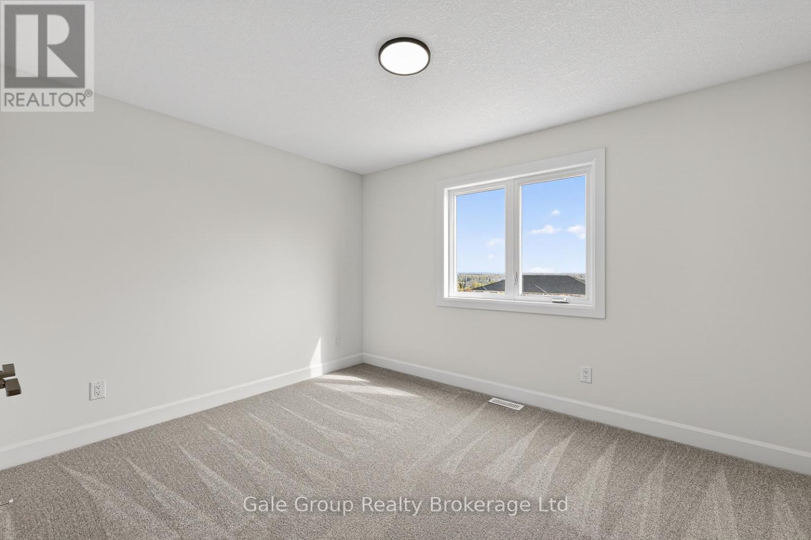 463 GILLESPIE STREET - 28