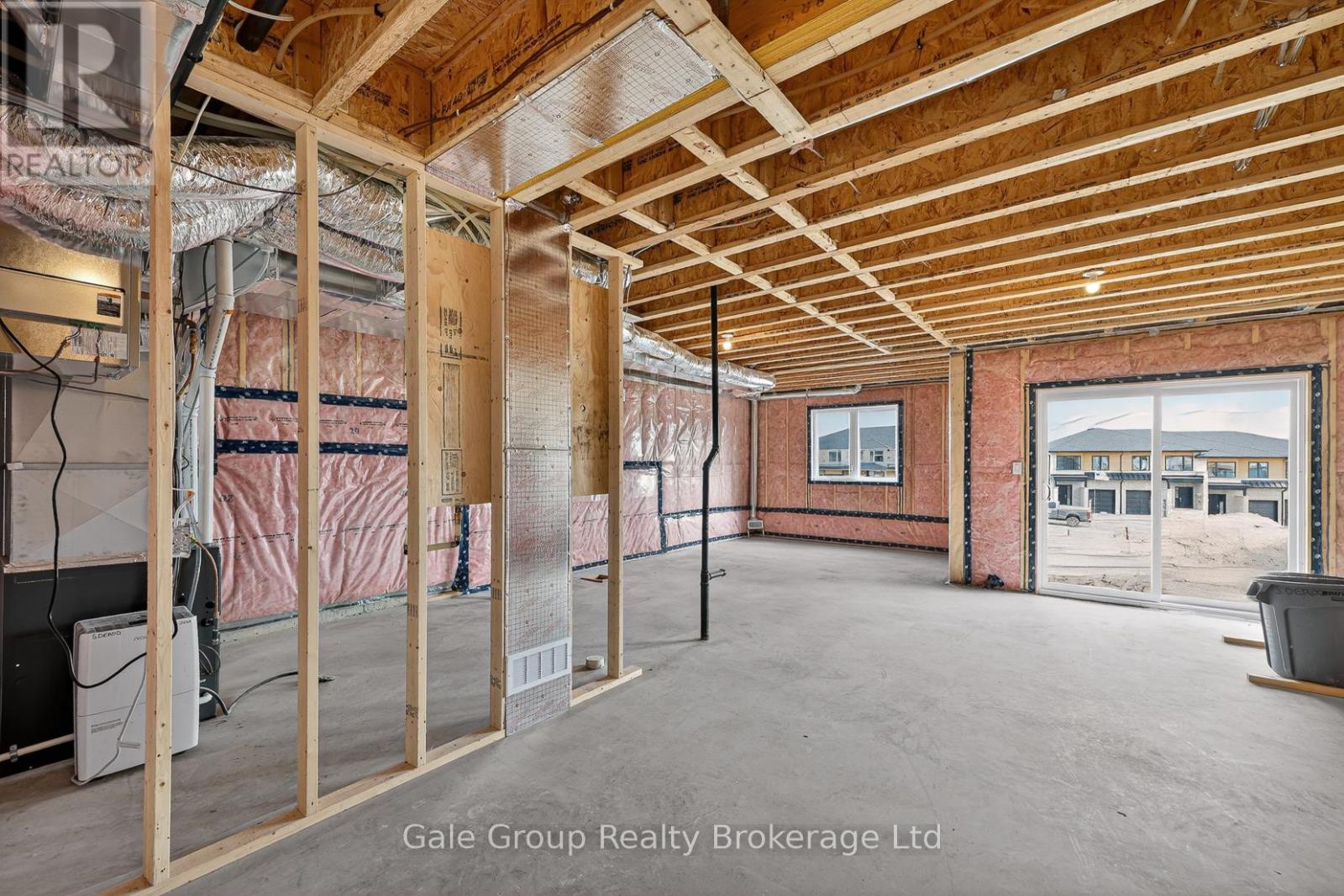 463 GILLESPIE STREET - 32