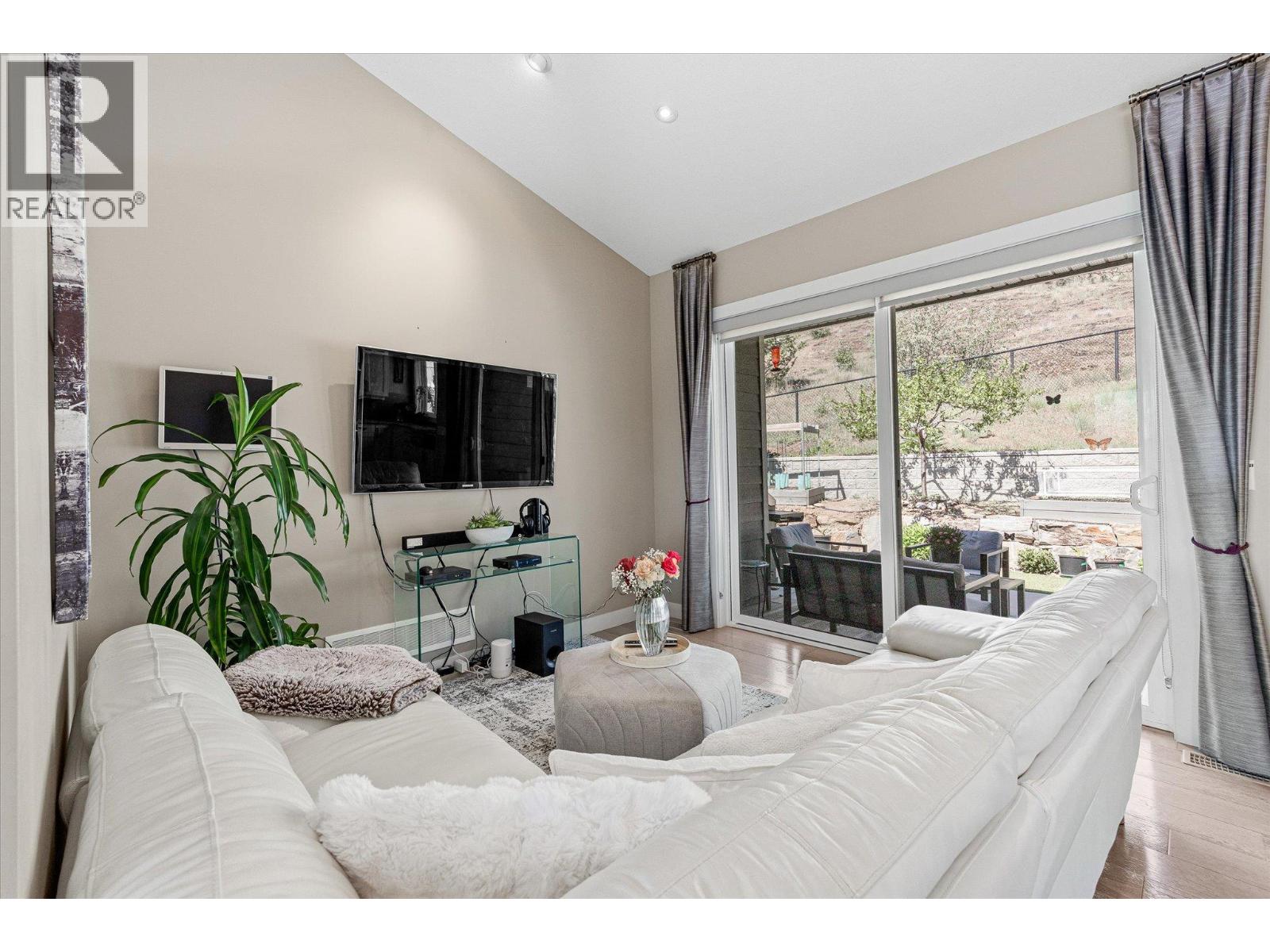  1456 Roseridge Court, West Kelowna