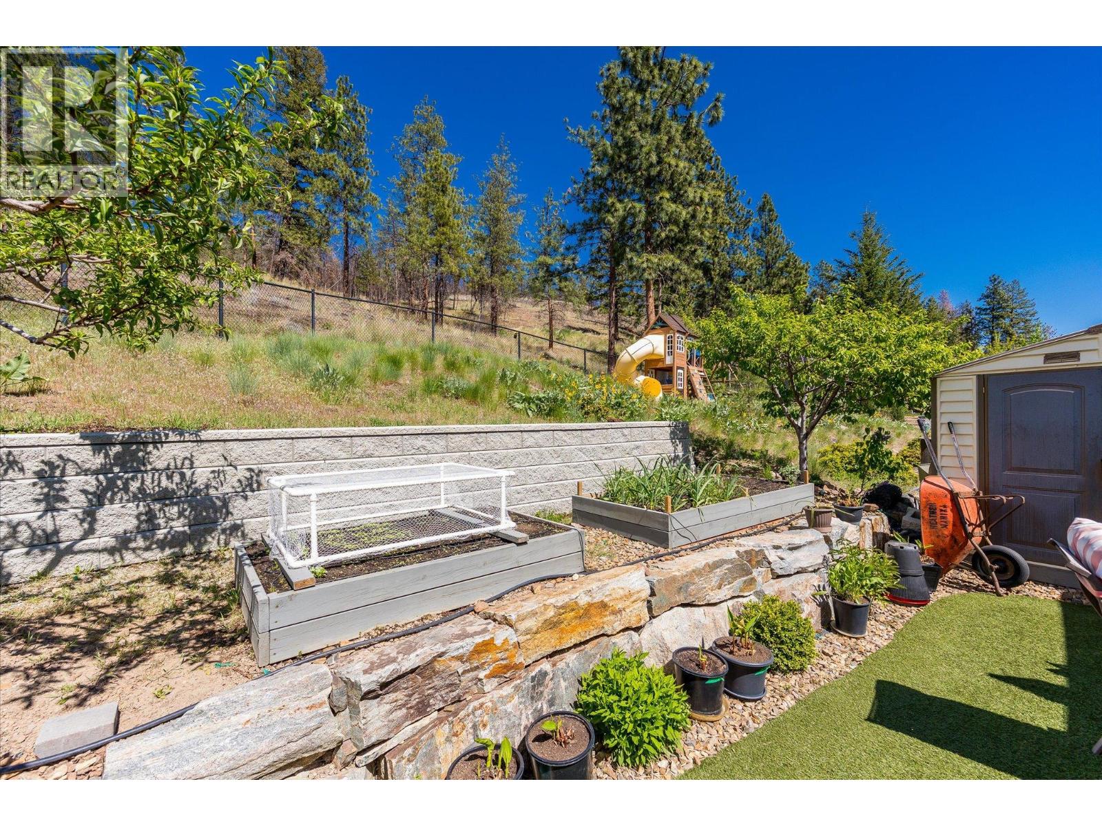  1456 Roseridge Court, West Kelowna