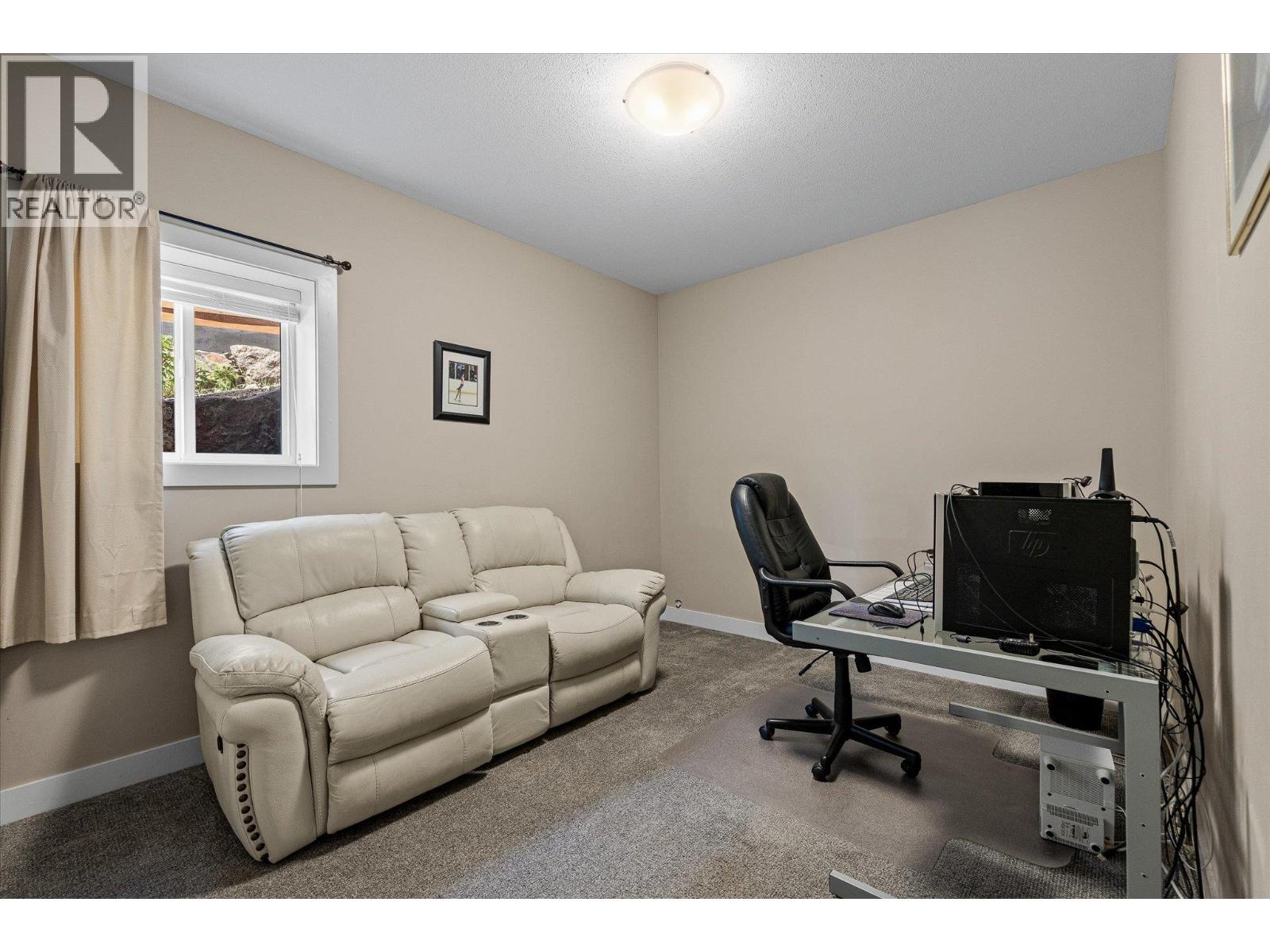  1456 Roseridge Court, West Kelowna
