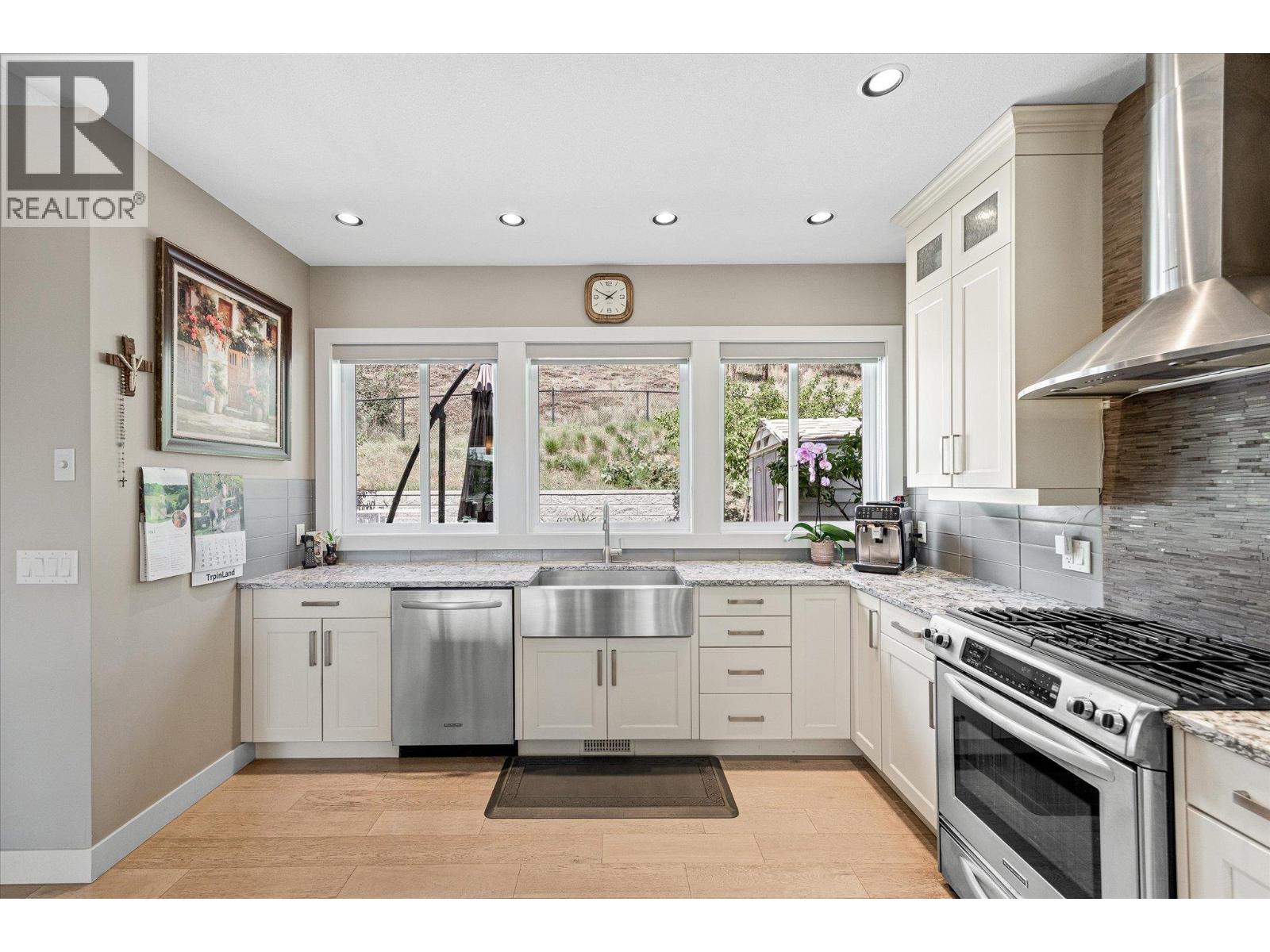  1456 Roseridge Court, West Kelowna