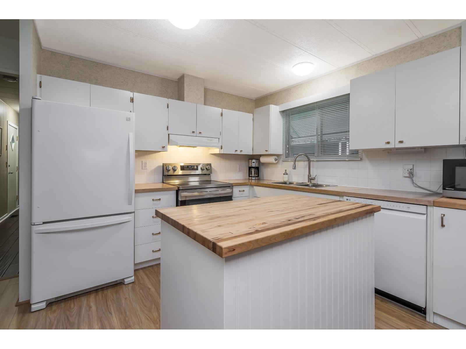 #46 2305 200TH STREET, Langley
