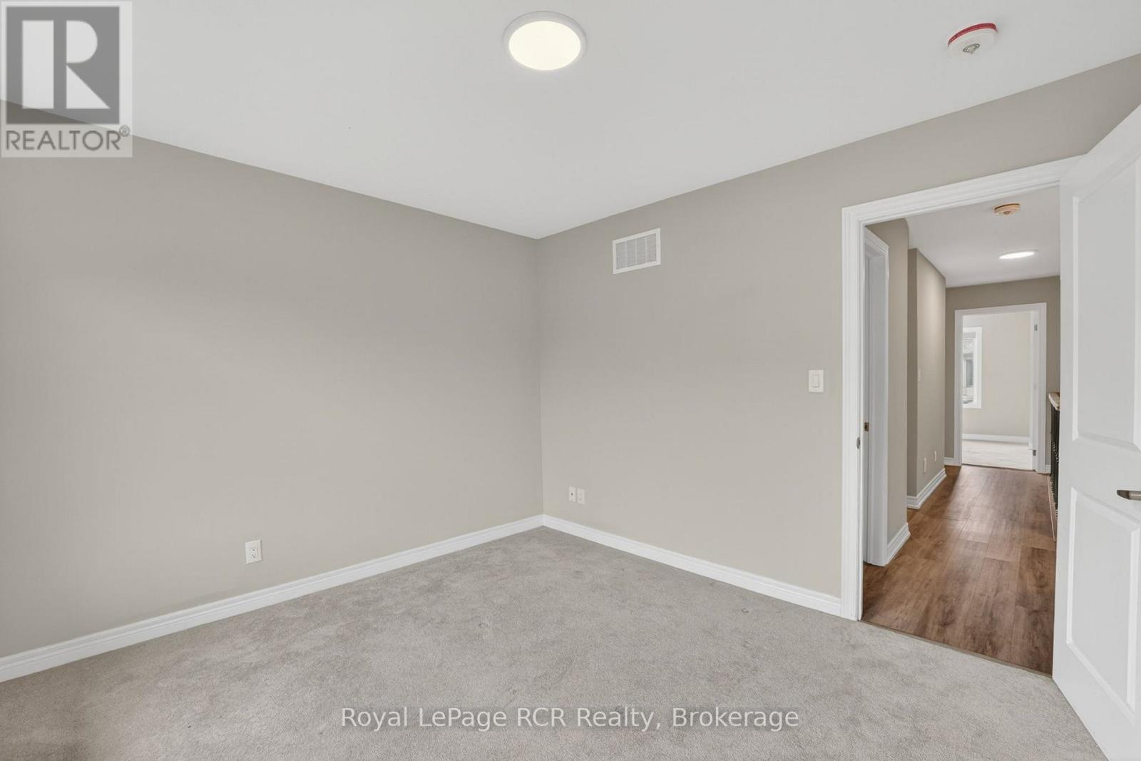 45 WINTERS CRESCENT - 26