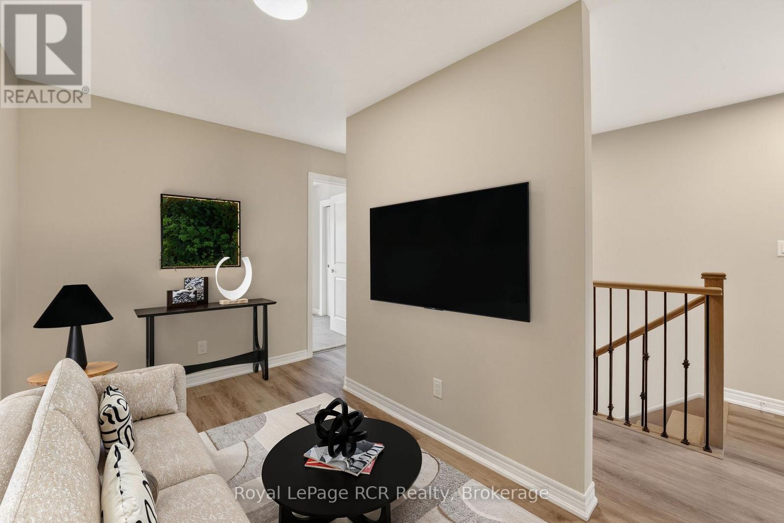 45 WINTERS CRESCENT - 35