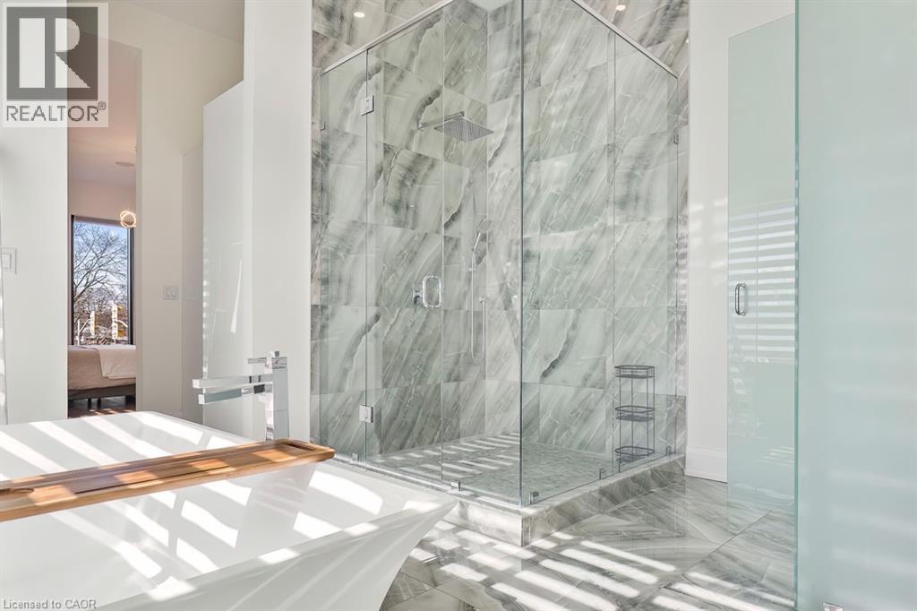 1526 BRIDGE Road, Oakville, Ontario, L6L2E3 — Photo 35