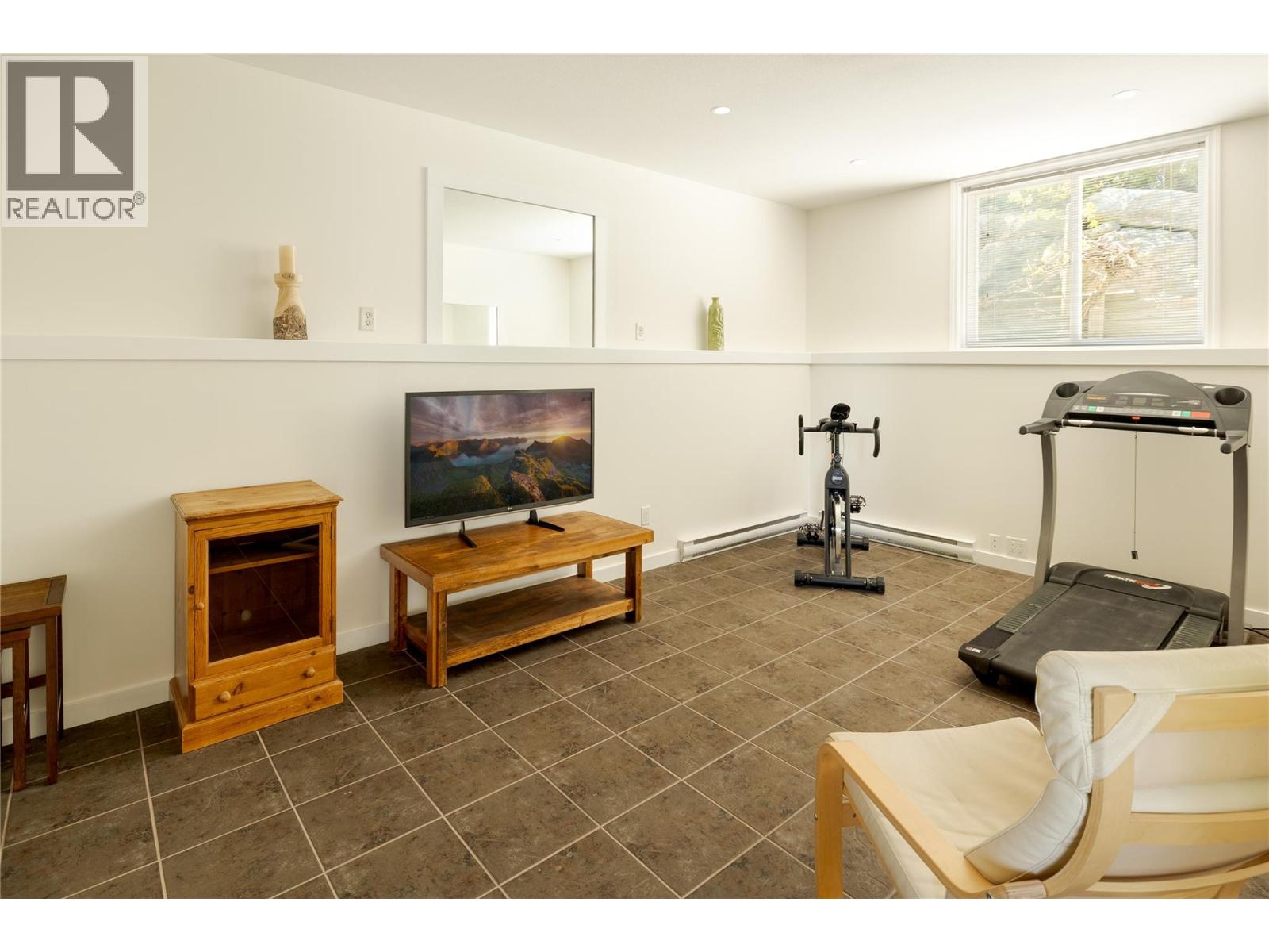 4837 CANYON RIDGE Crescent, Kelowna