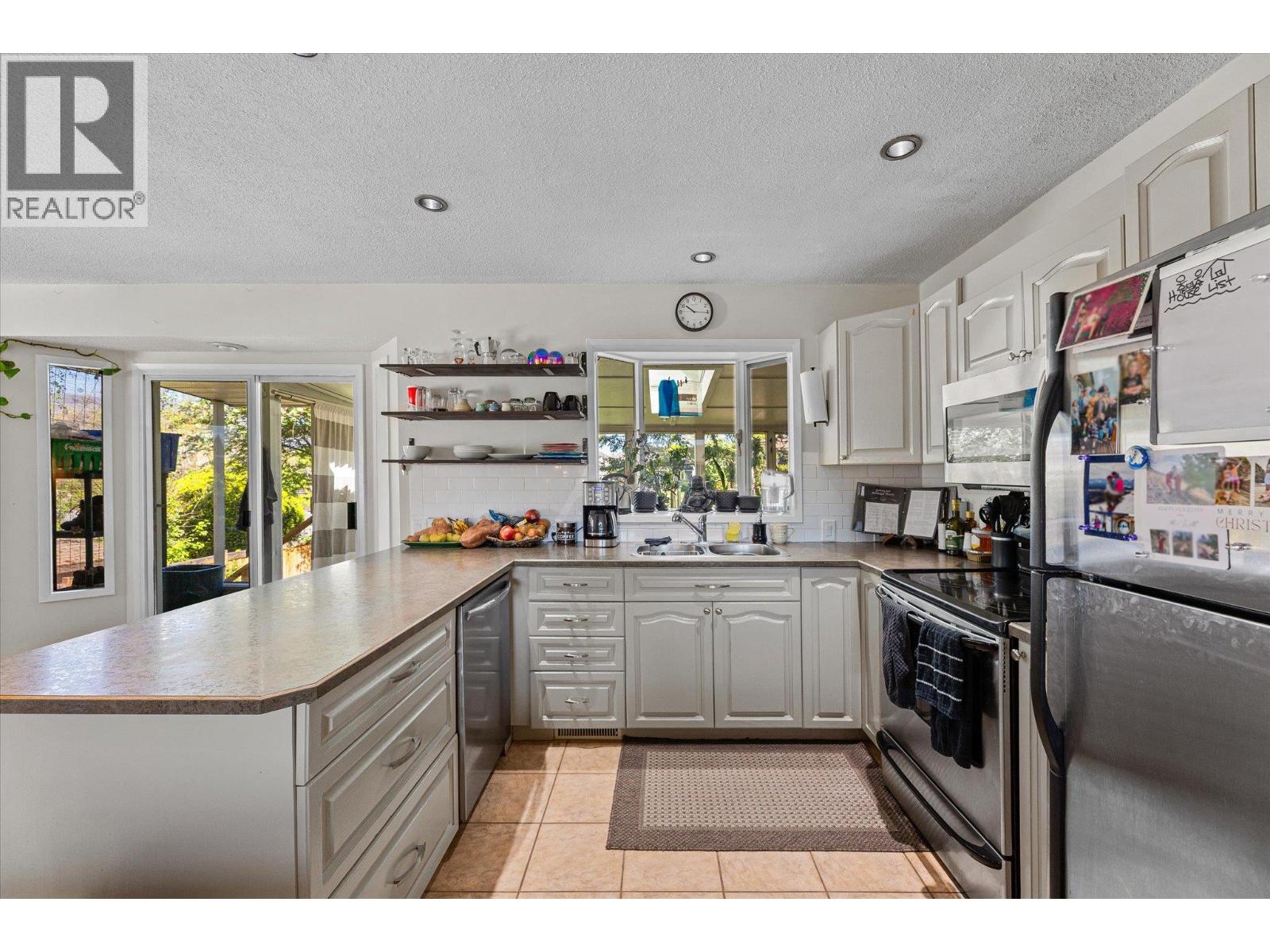 856 Birch Avenue, Kelowna