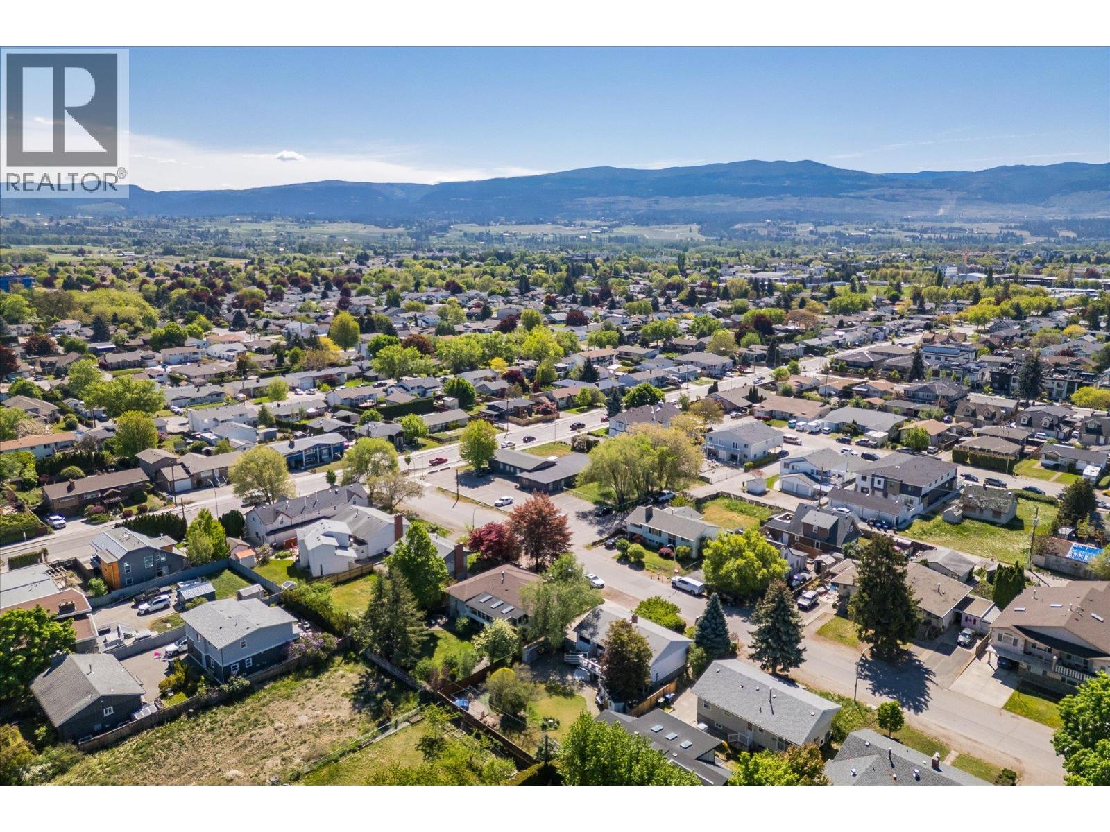 856 Birch Avenue, Kelowna