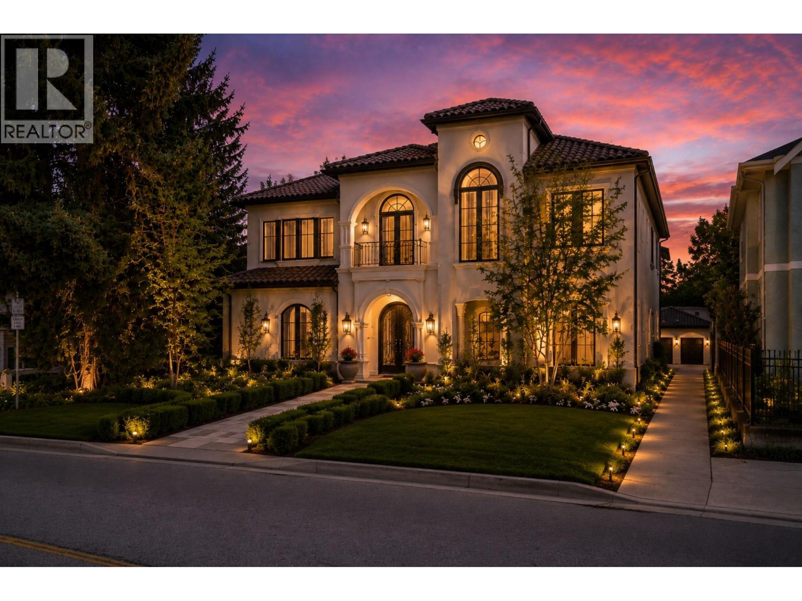 1829 Abbott Street, Kelowna