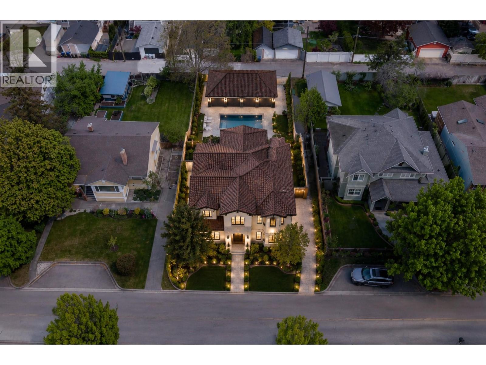 1829 Abbott Street, Kelowna