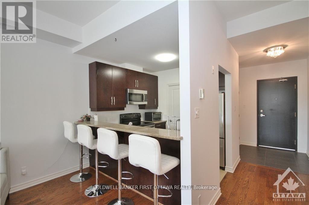 #205 500 CLARIDGE DRIVE - 18
