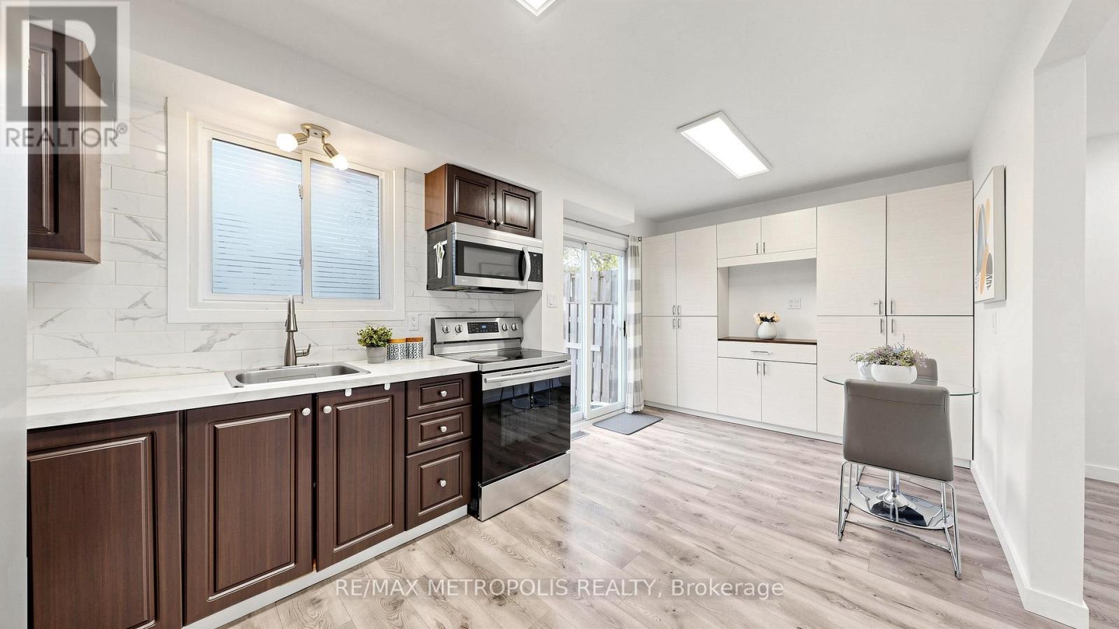 334 KILLARNEY COURT - 12