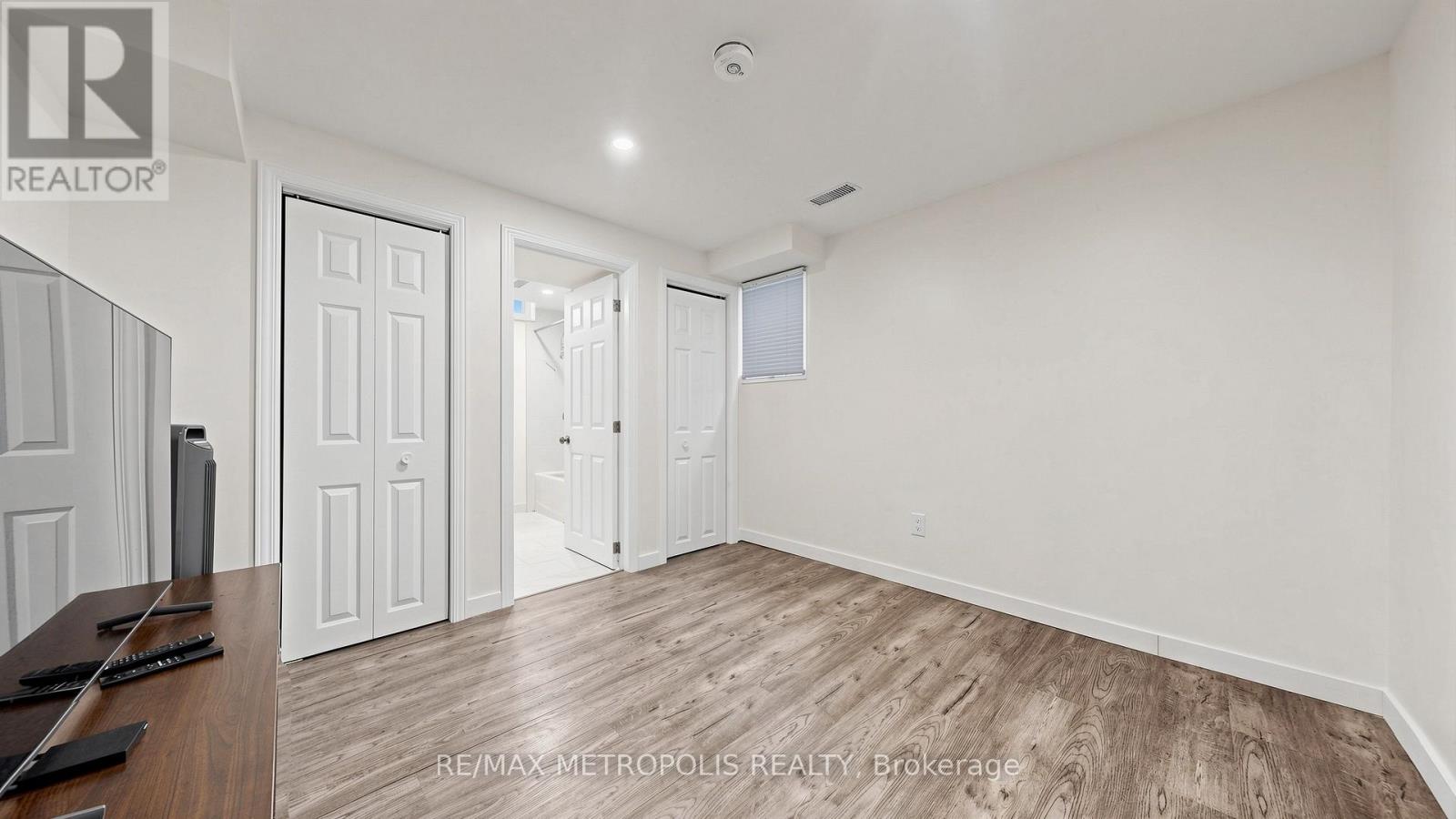 334 KILLARNEY COURT - 29