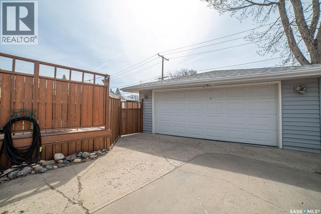 3807 Lakeview AVENUE - 25