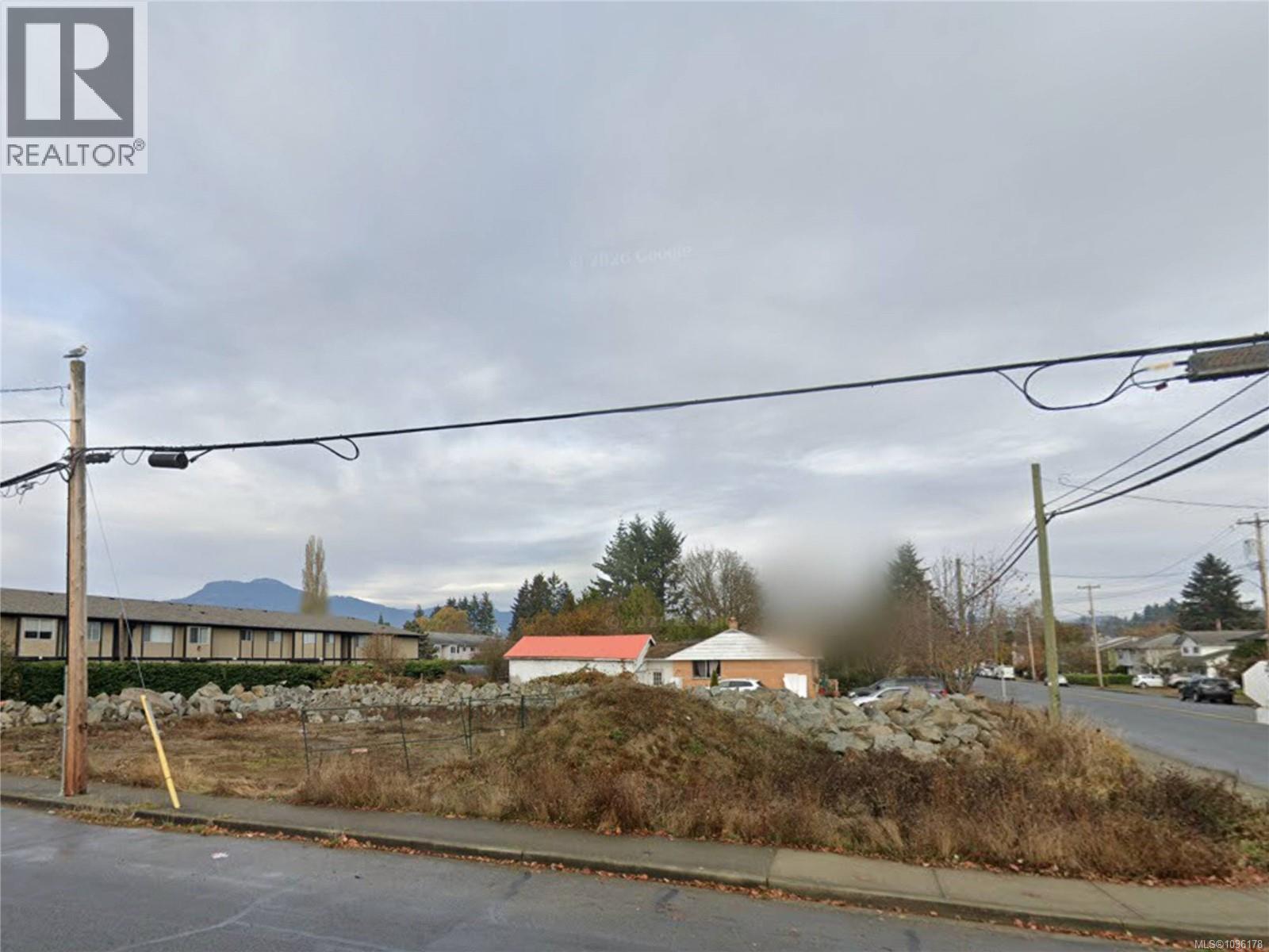 5850 Howard Ave - Image 2