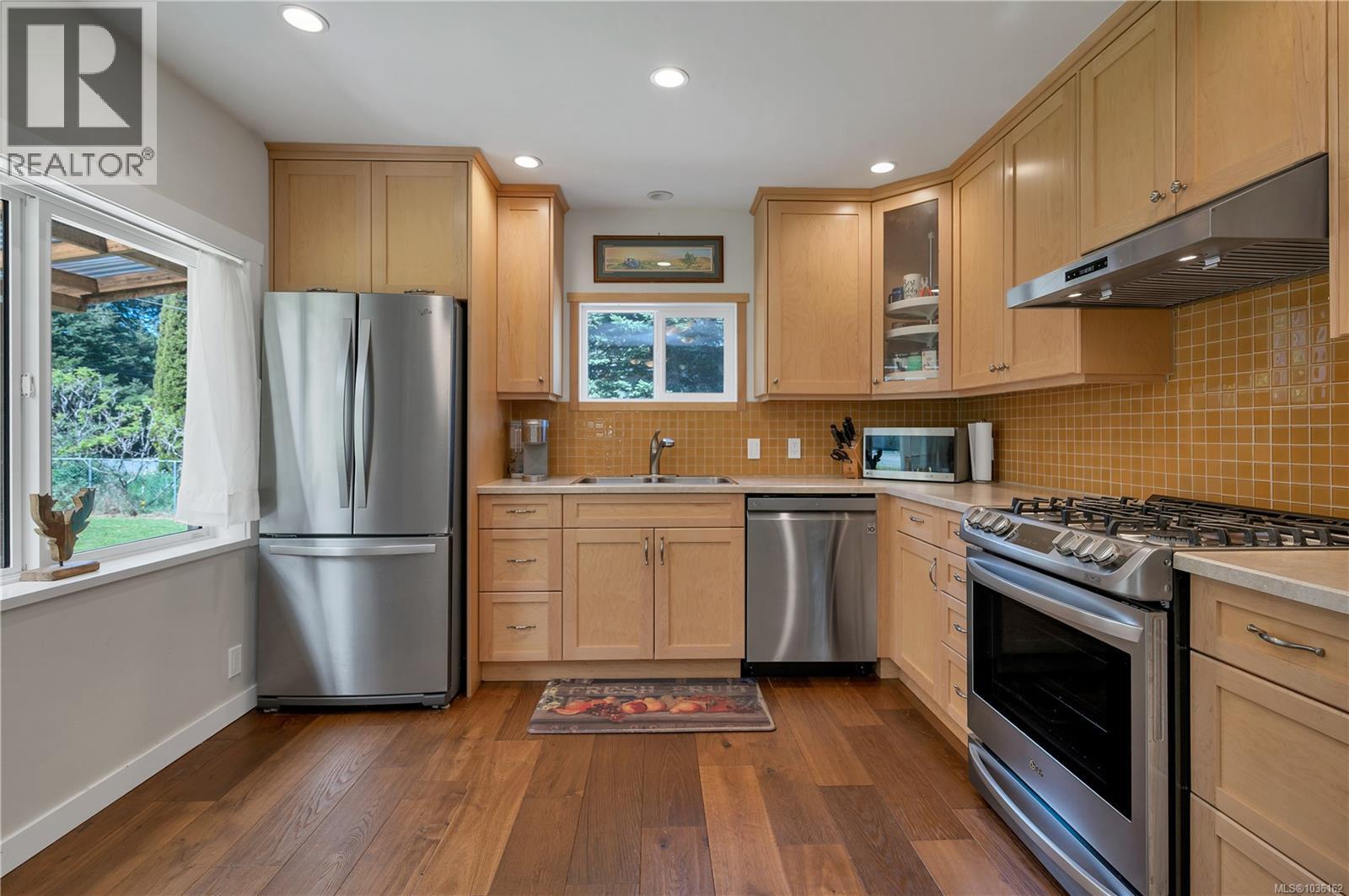4800 Lewis Rd - 4