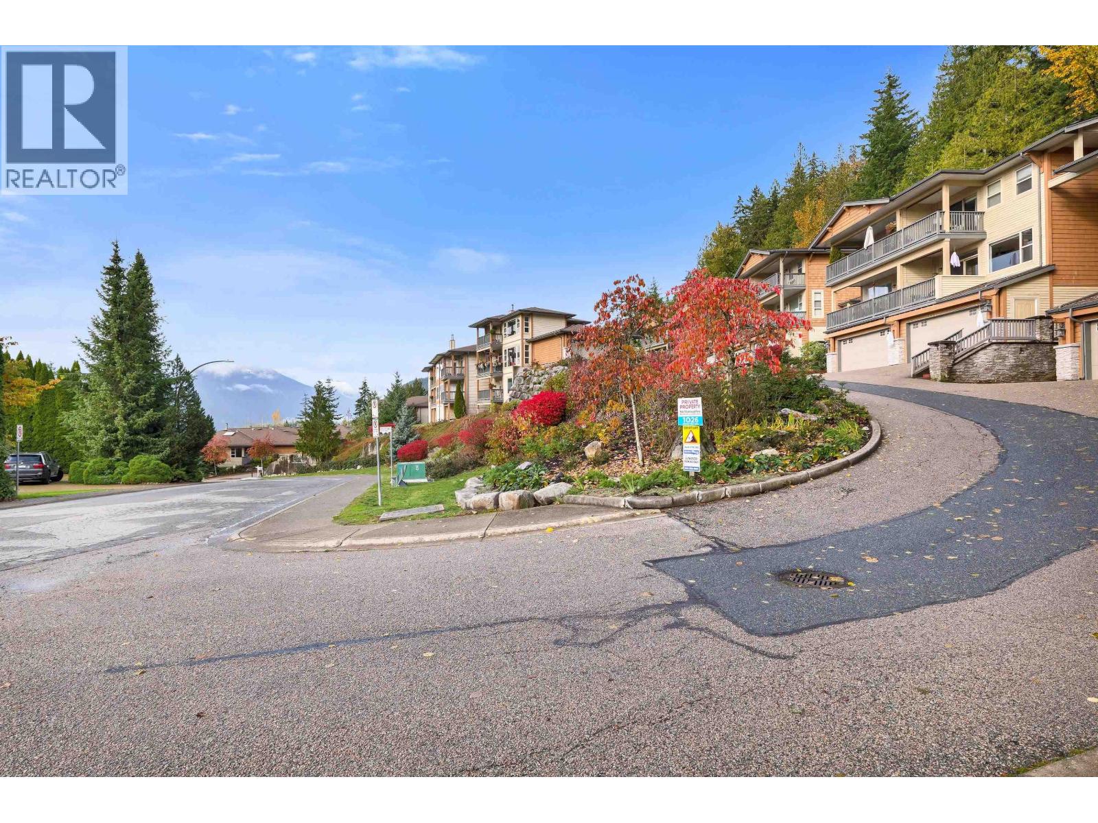 17 1026 GLACIER VIEW DRIVE, Squamish