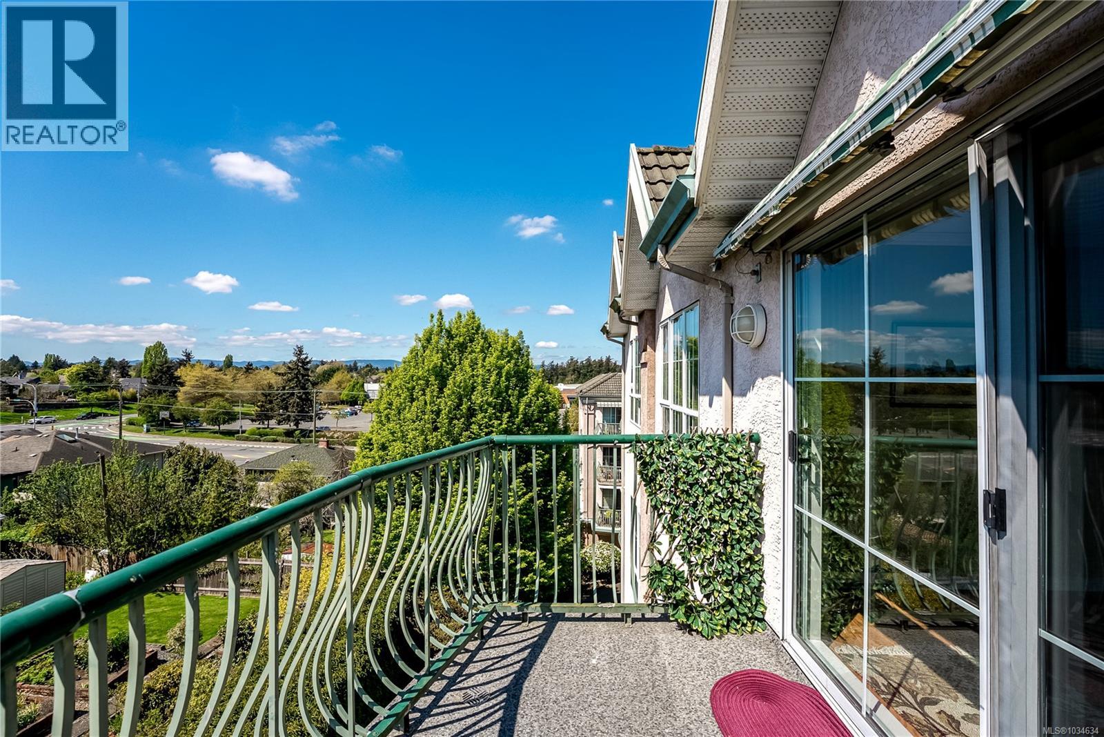#413 3133 Tillicum Rd - Image 2