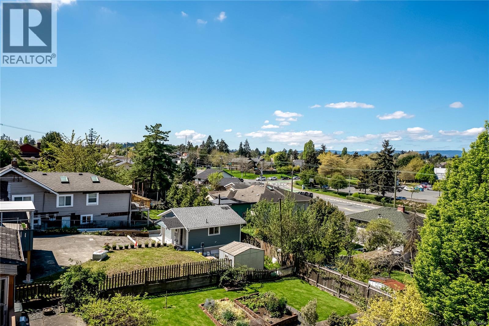 #413 3133 Tillicum Rd - 4
