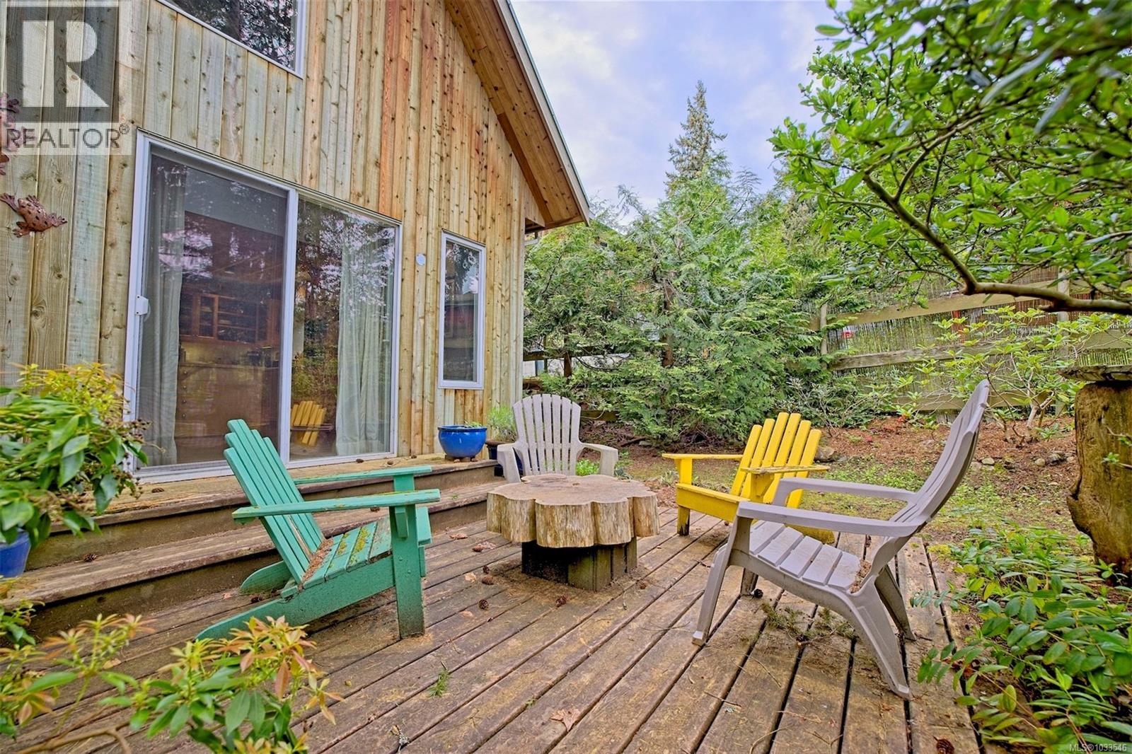110 Village Terr - 25