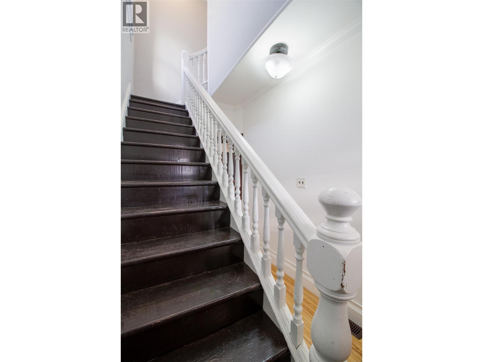 102 Third Street E - 20