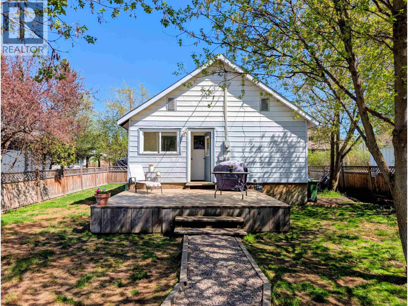 3923 FIRST Avenue, Smithers