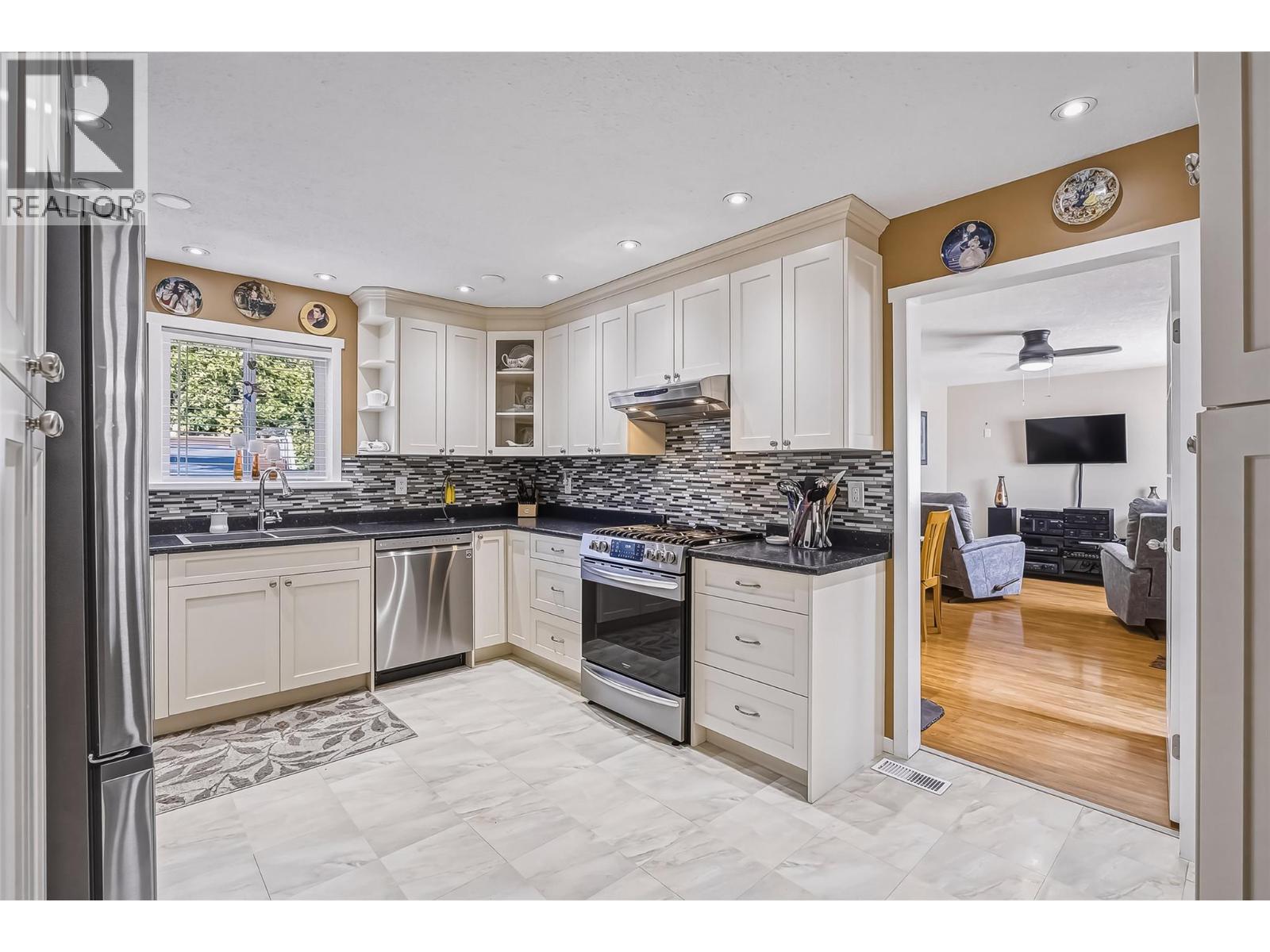 1751 Juniper Drive - 44