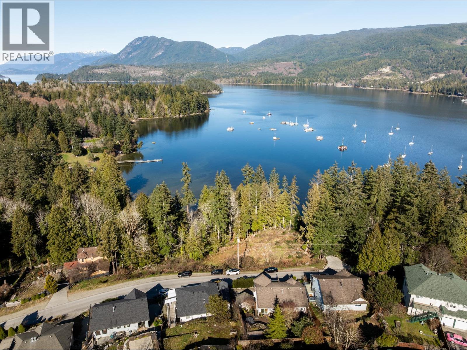5830 MARINE WAY, Sechelt