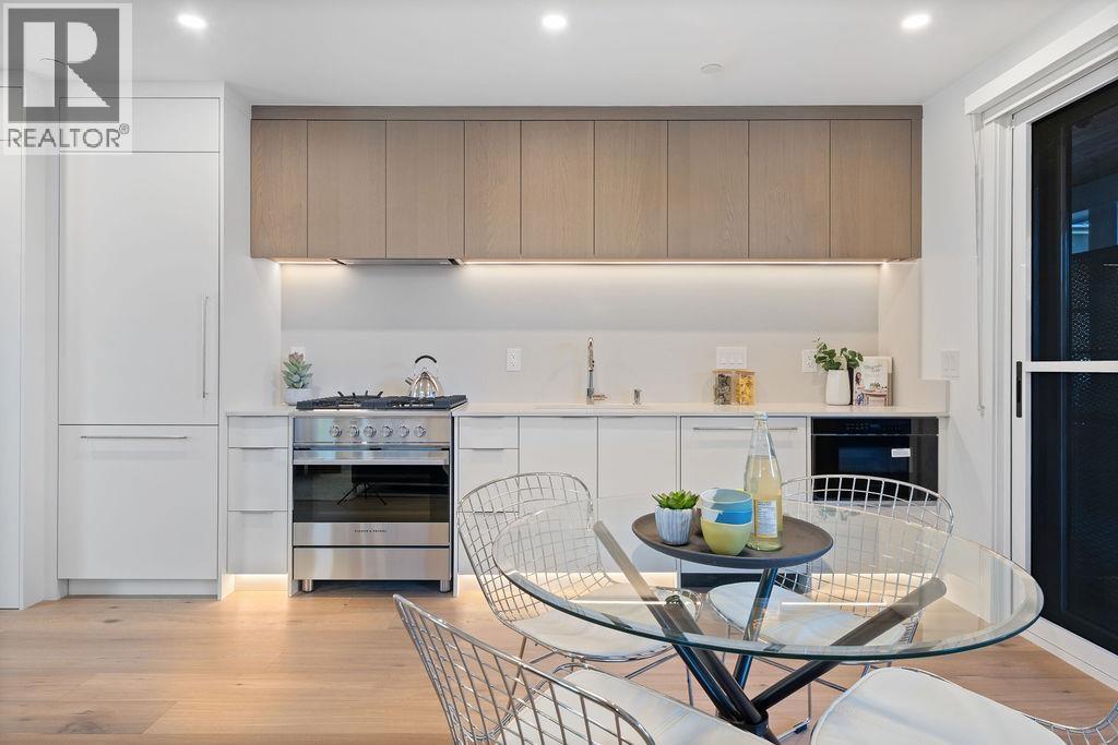 1137 W 33RD AVENUE, Vancouver