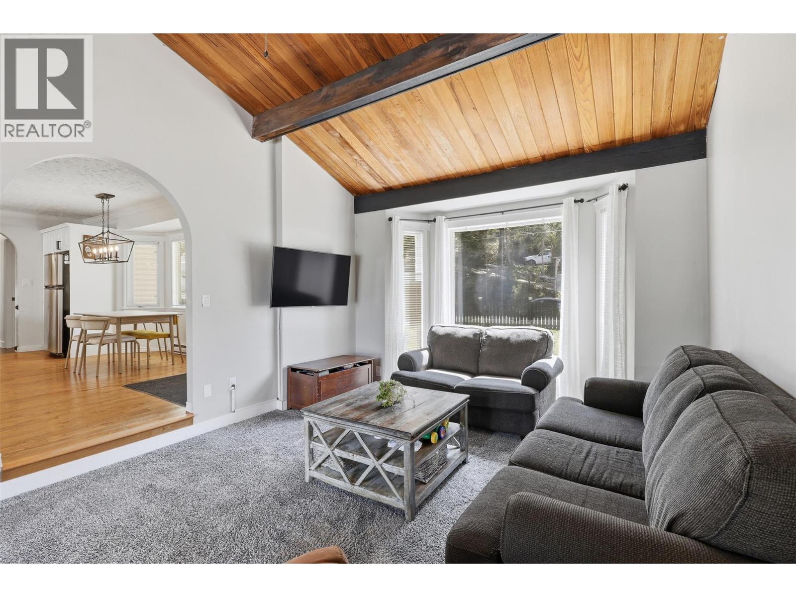 3365 MCGREGOR Road - Image 2