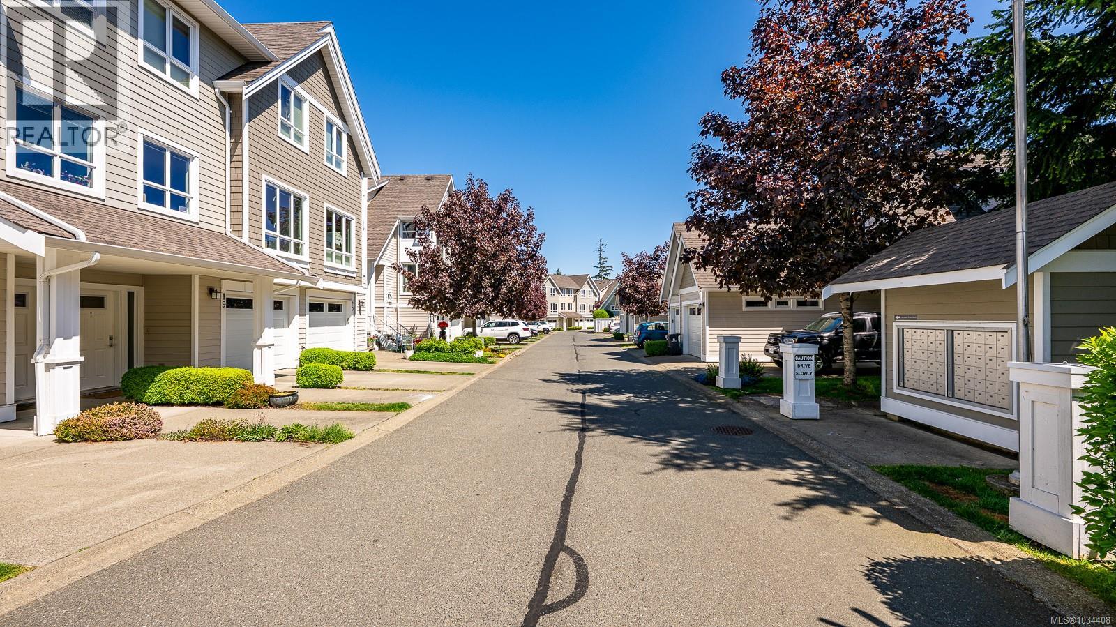 #23 700 Lancaster Way - 70