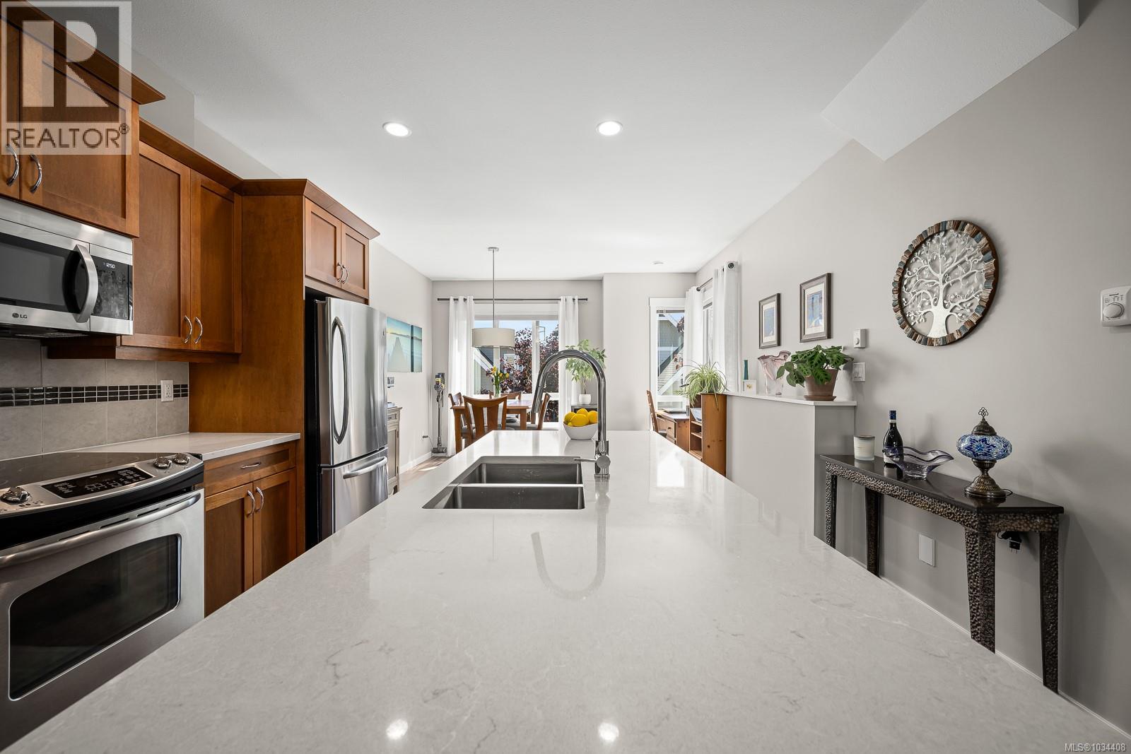 #23 700 Lancaster Way - 8