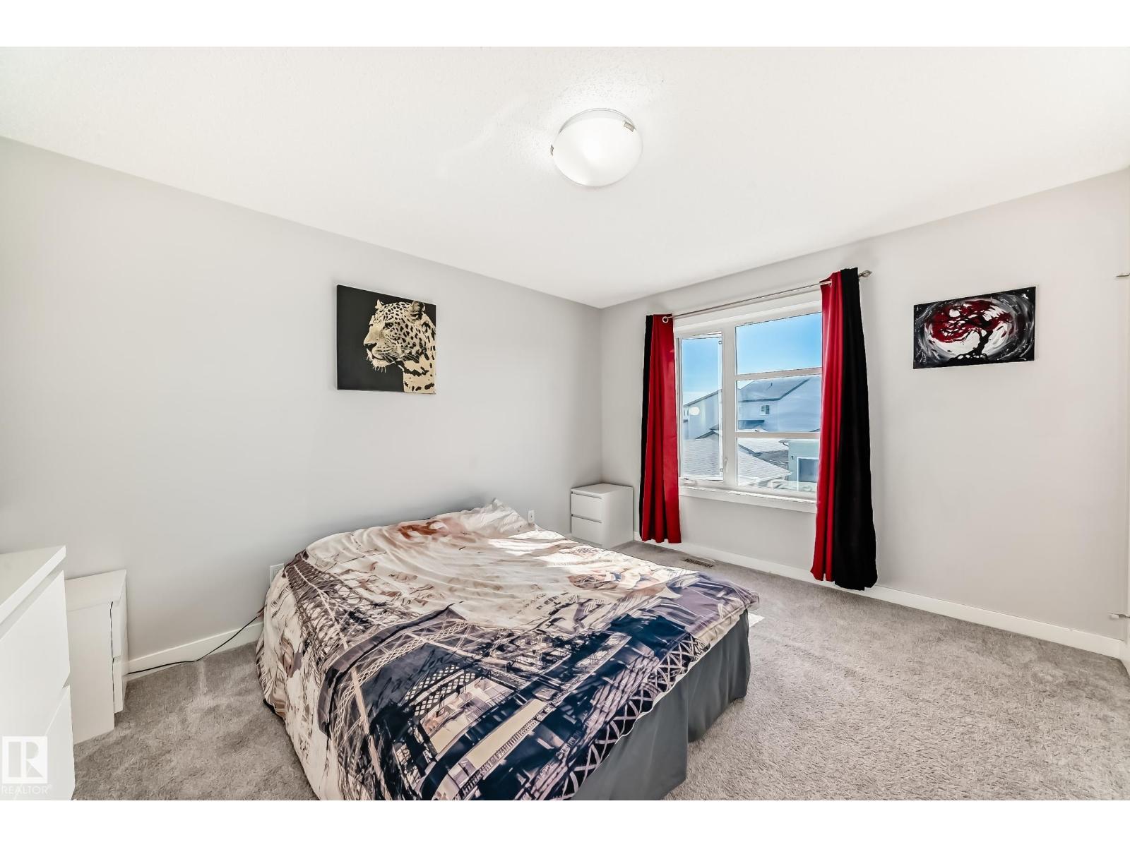 18127 77 ST NW - 18