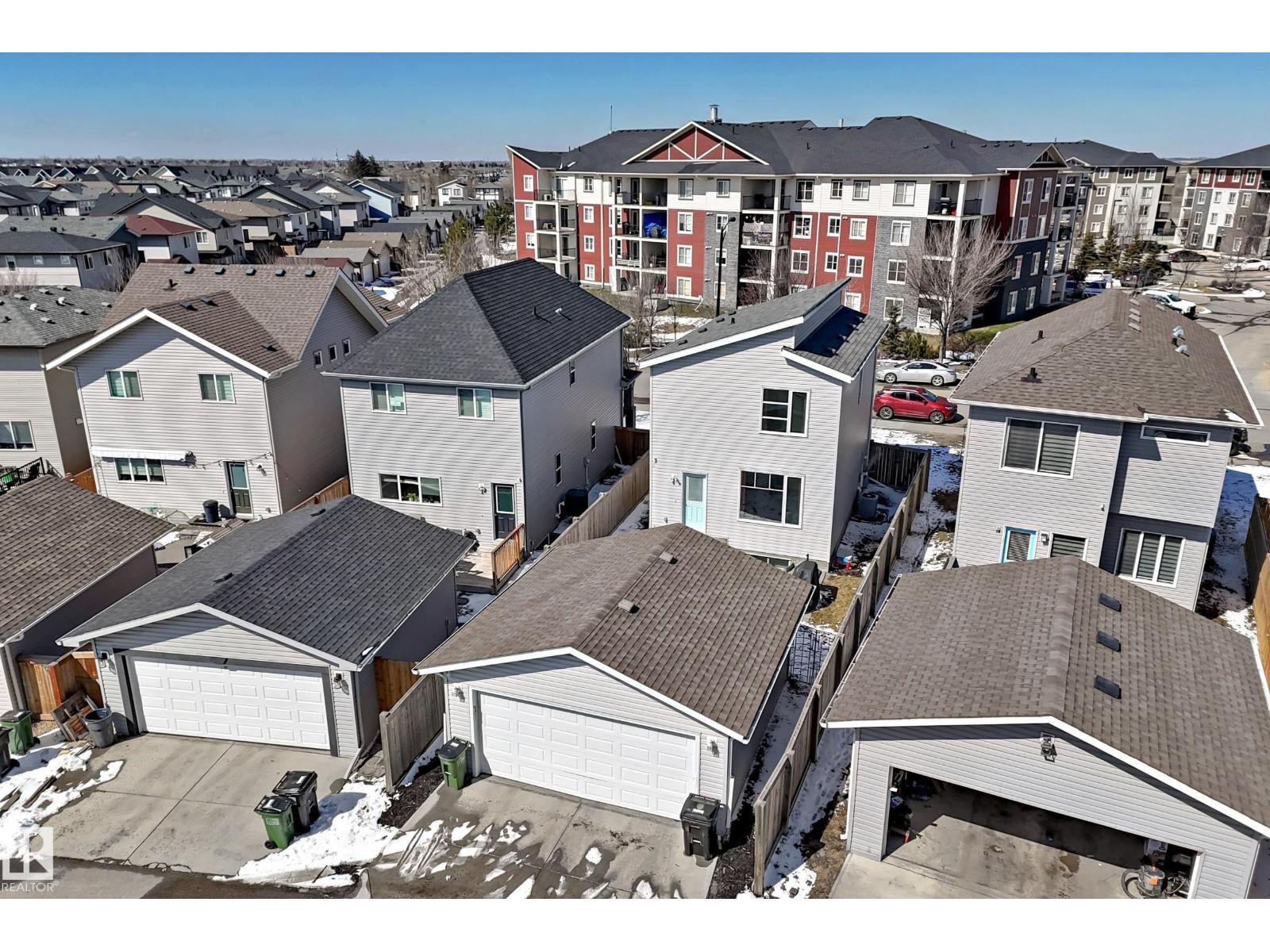 18127 77 ST NW - 47