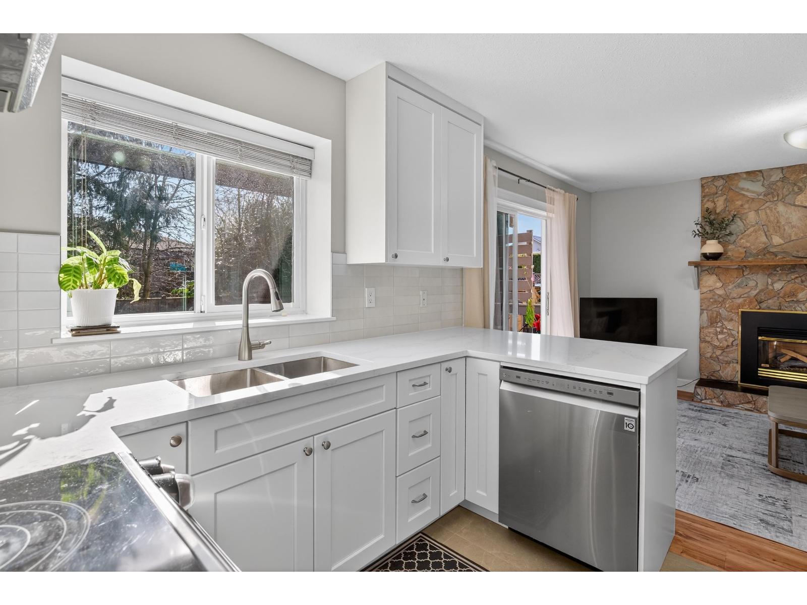 4 Bed, 3 Bath House for Sale in Langley – 19804 68 AVENUE, Langley - Image 21