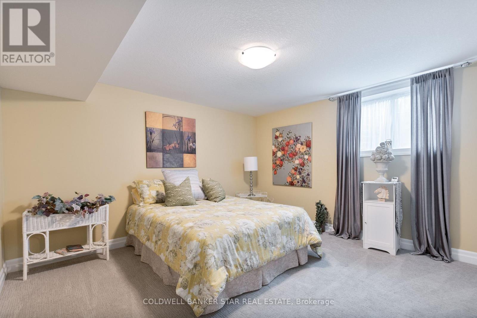 2426 RED THORNE AVENUE - 32
