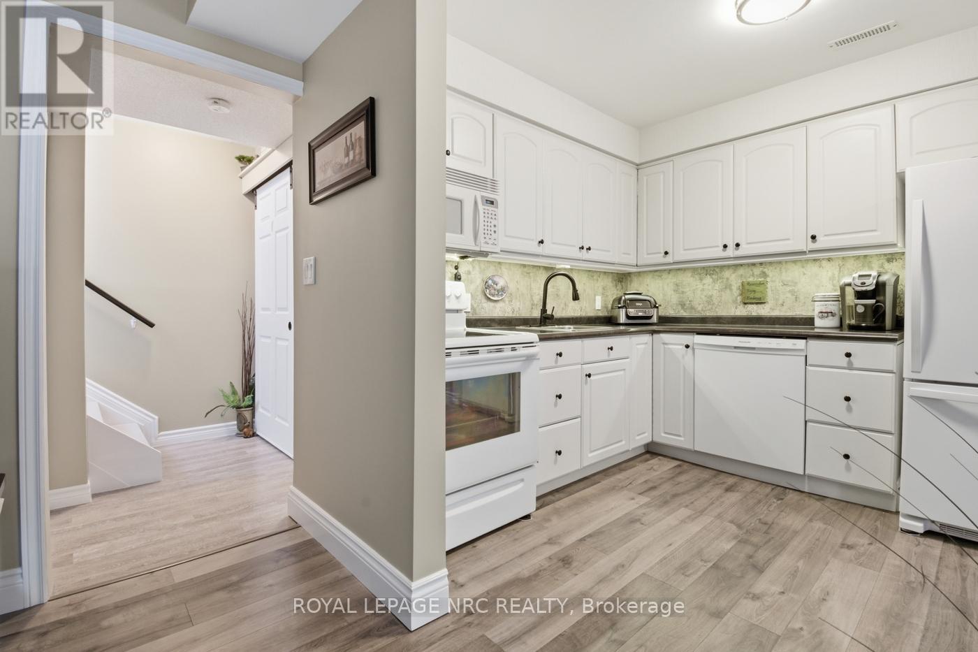 #61 151 PARNELL ROAD - 23