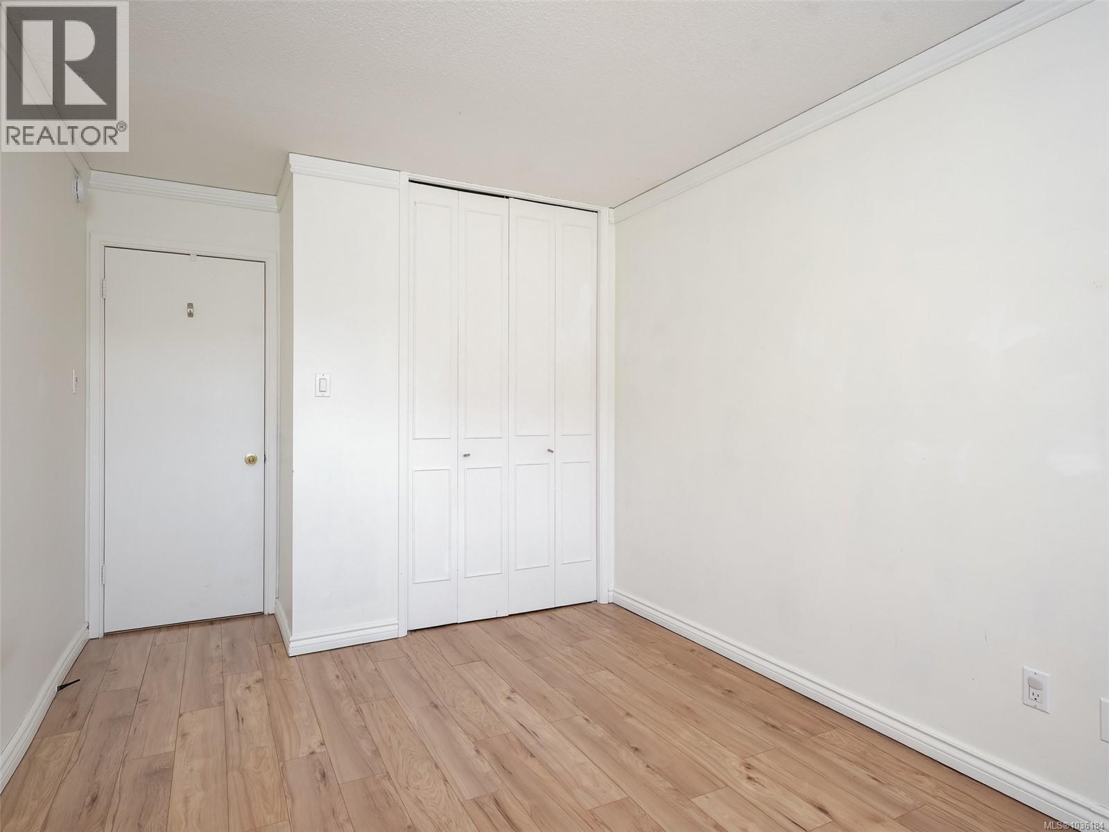 #111 964 Heywood Ave - 20